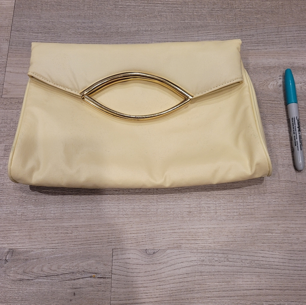 Vintage Bag Bazaar Clutch